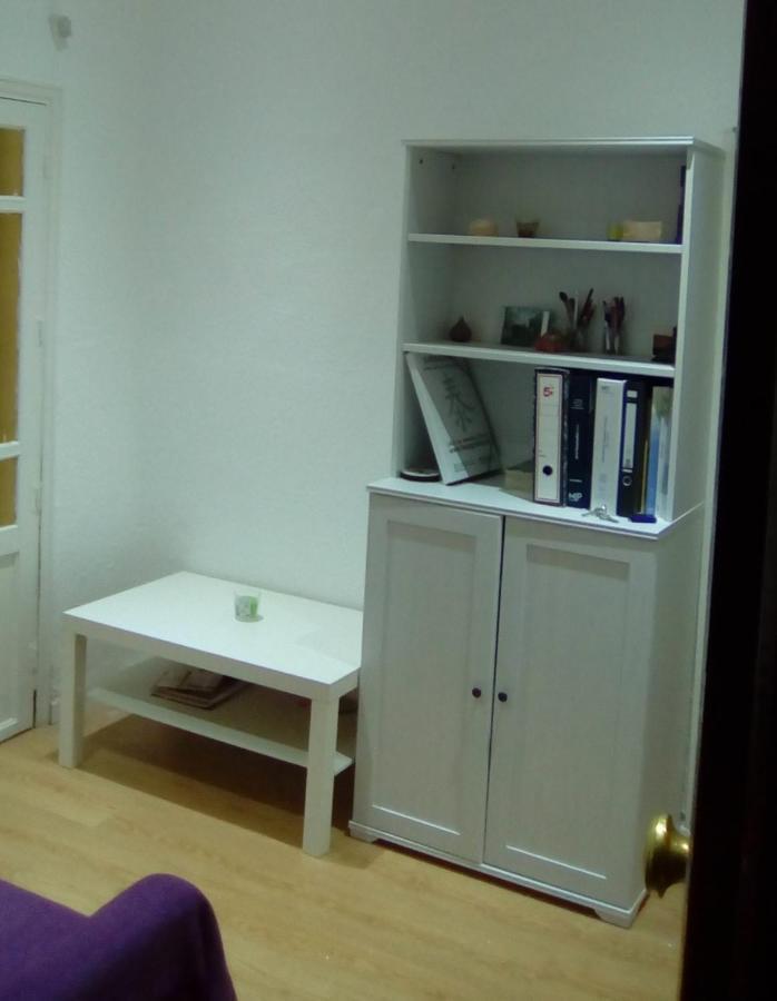 Apartamento En Legazpi De 3 Dormitorios Pequenos Мадрид Экстерьер фото